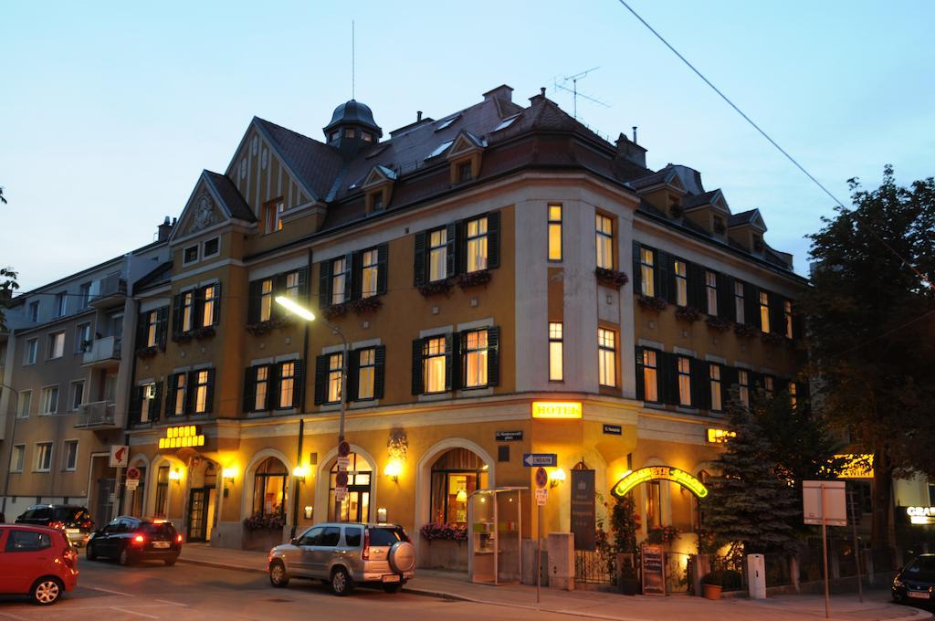 Hotel Bergwirt Schoenbrunn Bécs Kültér fotó