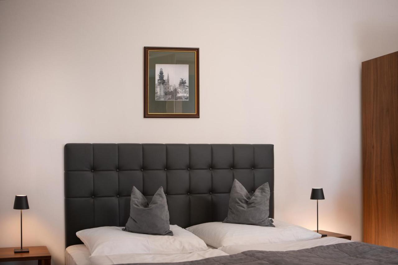 Hotel Bergwirt Schoenbrunn Bécs Kültér fotó