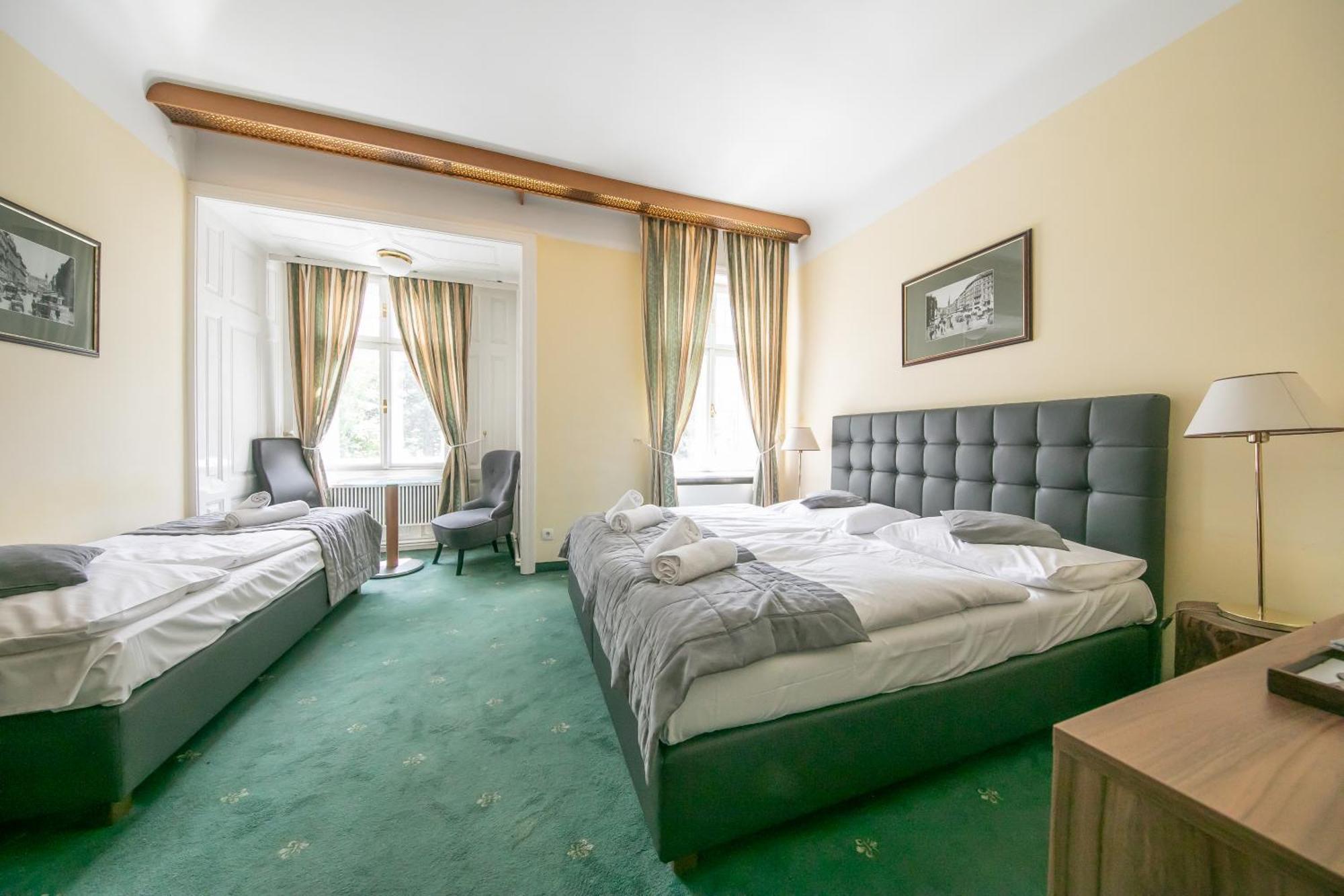 Hotel Bergwirt Schoenbrunn Bécs Kültér fotó