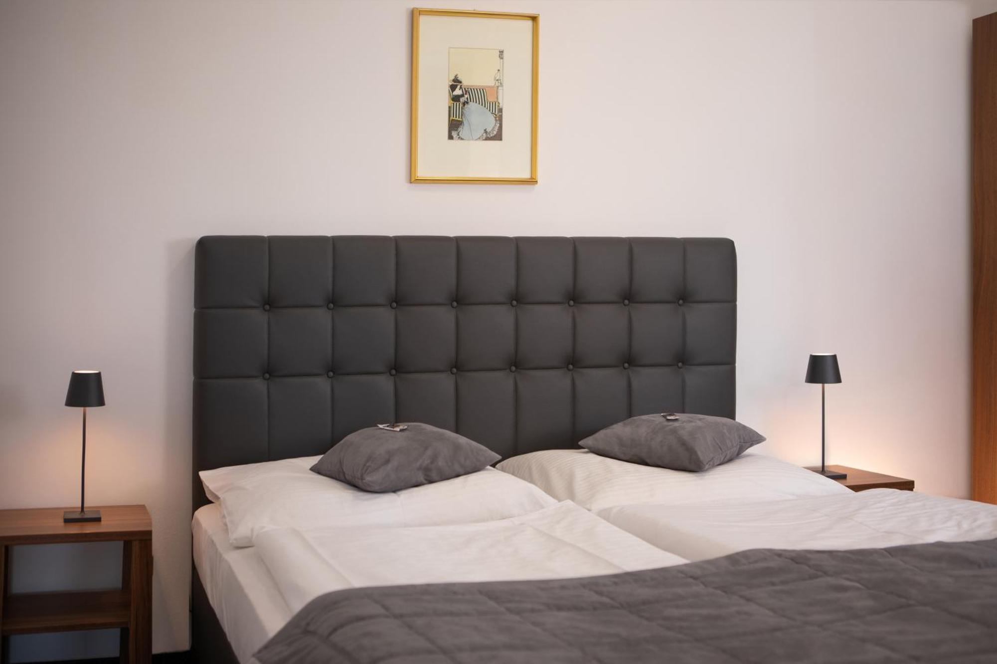 Hotel Bergwirt Schoenbrunn Bécs Kültér fotó