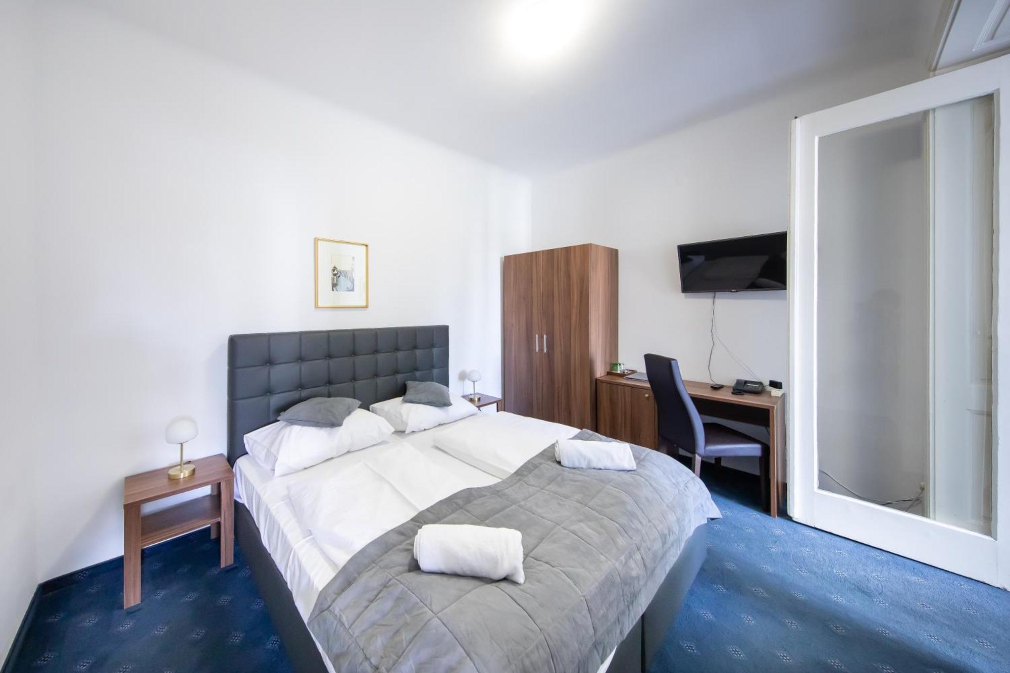 Hotel Bergwirt Schoenbrunn Bécs Kültér fotó