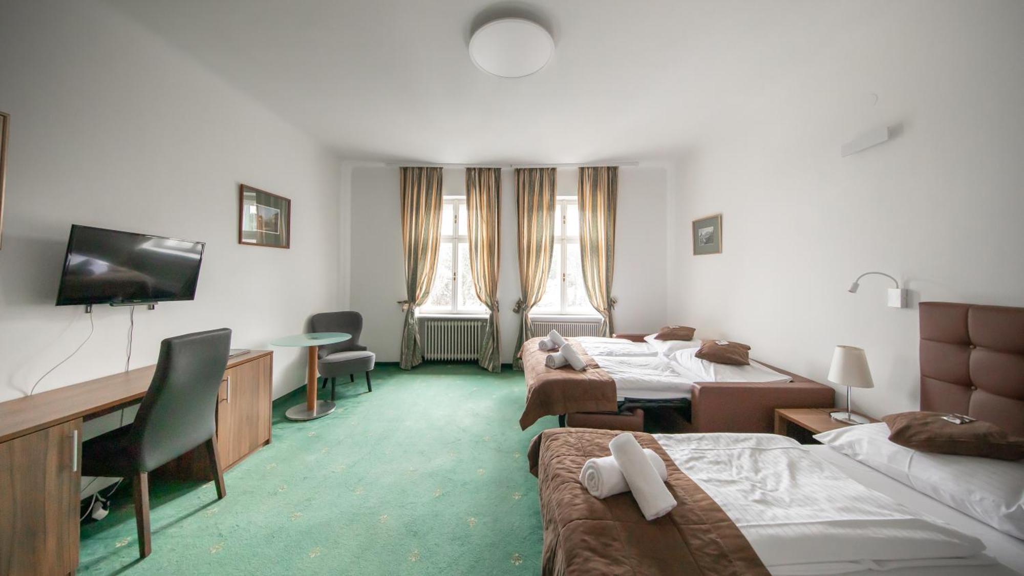 Hotel Bergwirt Schoenbrunn Bécs Kültér fotó